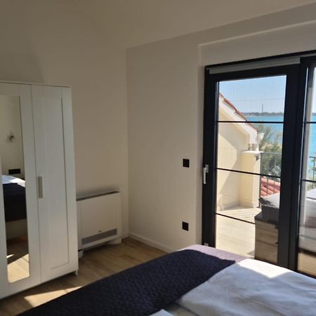 Appartments Akrapovic Vrsi Room photo