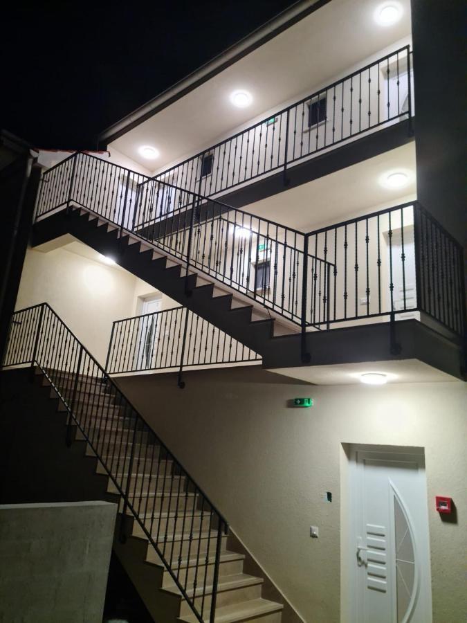 Appartments Akrapovic Vrsi Exterior photo