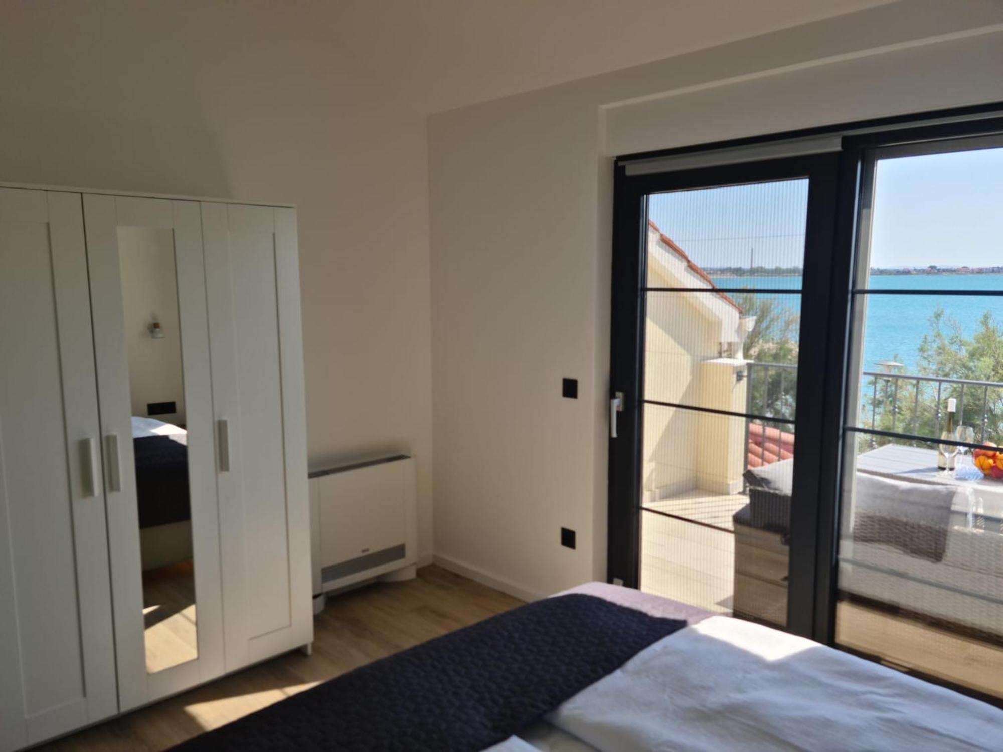 Appartments Akrapovic Vrsi Room photo